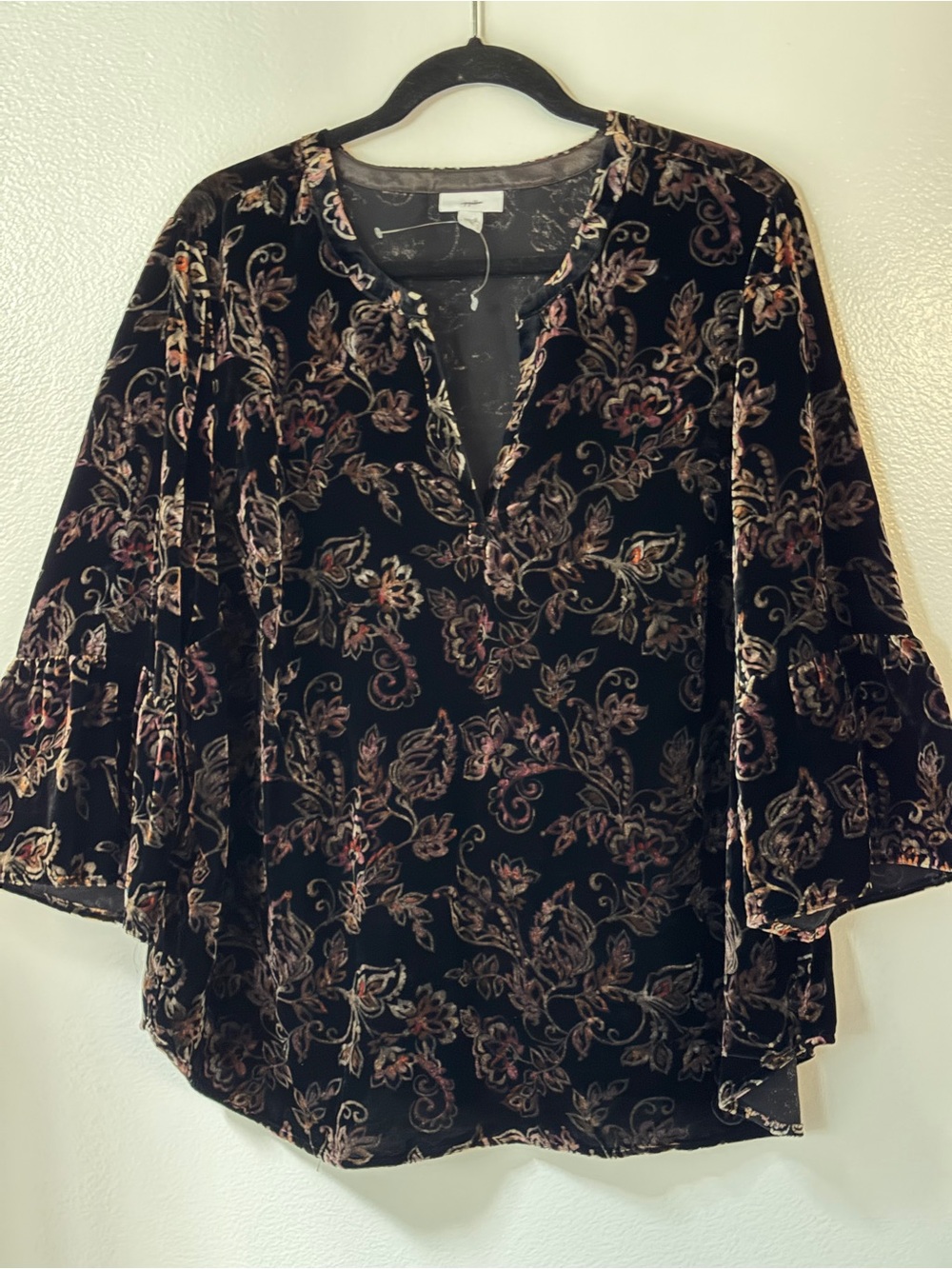 J.Jill Velvet Floral Bell-Sleeve Blouse - Black with Pink Accents XL